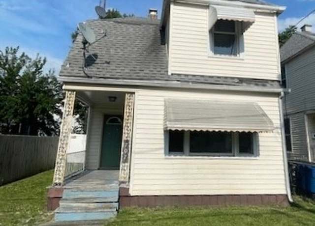 Property at 707 Federal Street St, Toledo, OH 43605, 3 beds, 1.5 baths