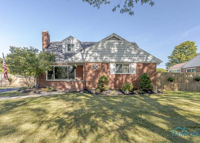 Property at 3128 Penrose Ave, Toledo, OH 43614, 4 beds, 2.5 baths
