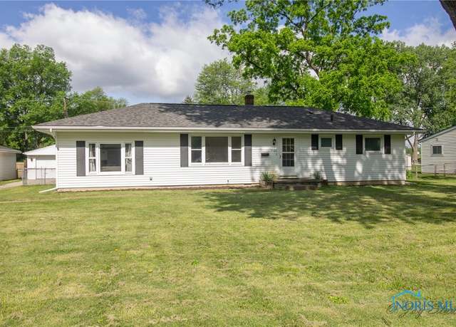 Property at 1133 Cuba St, Toledo, OH 43615, 3 beds, 1 bath