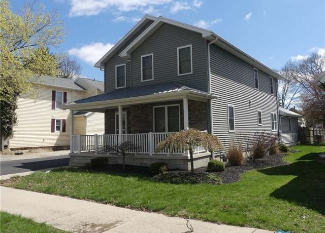 Property at 437 W Wyandot Ave, Upper Sandusky, OH 43351, 5 beds, 3.5 baths