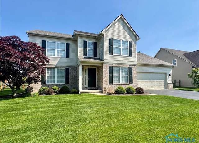 Property at 1443 S Redhawk Dr, Perrysburg, OH 43551, 3 beds, 2.5 baths