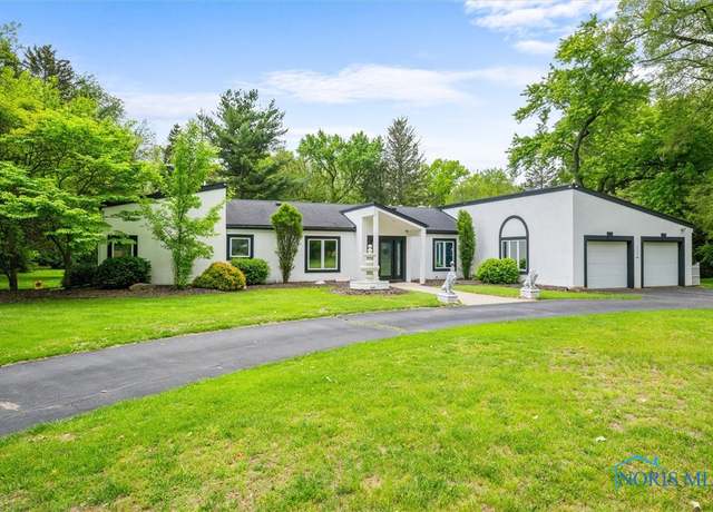 Property at 5025 Homerdale Ave, Toledo, OH 43623, 3 beds, 2.5 baths