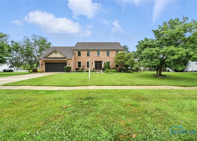 Property at 1207 Sandy Glen Dr, Perrysburg, OH 43551, 6 beds, 2.5 baths