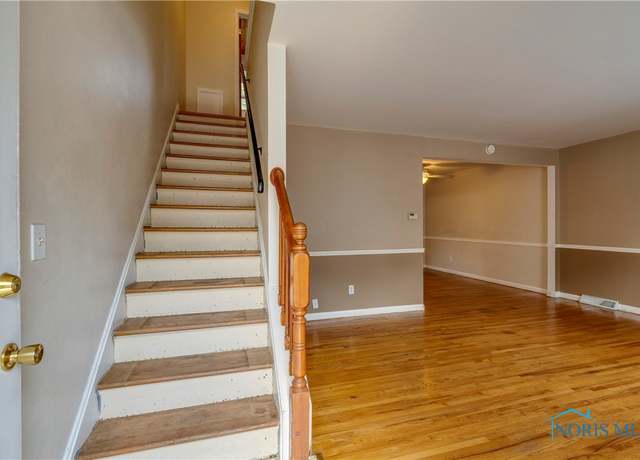 Property at 3217 Glanzman Rd #36, Toledo, OH 43614, 3 beds, 1.5 baths
