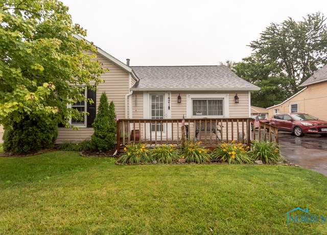 Property at 1421 Maumee St, Holland, OH 43528, 3 beds, 2 baths