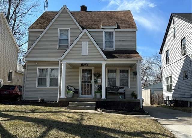 Property at 1735 Perth St, Toledo, OH 43607, 3 beds, 1.5 baths