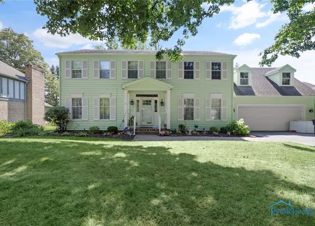 Property at 2437 Knights Hill Ln, Toledo, OH 43614, 5 beds, 3 baths