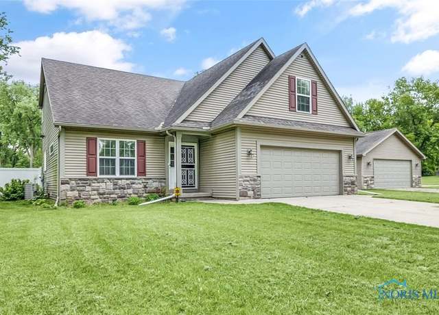 Property at 307 Beatty Dr, Holland, OH 43528, 4 beds, 2.5 baths