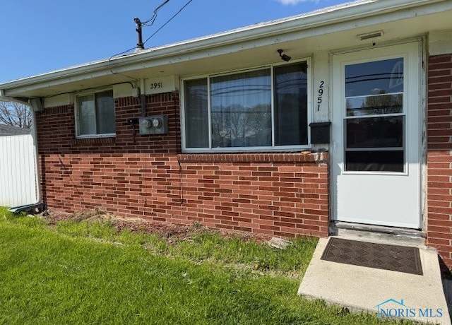 Property at 2951 131st St, Toledo, OH 43611, 2 beds, 2 baths