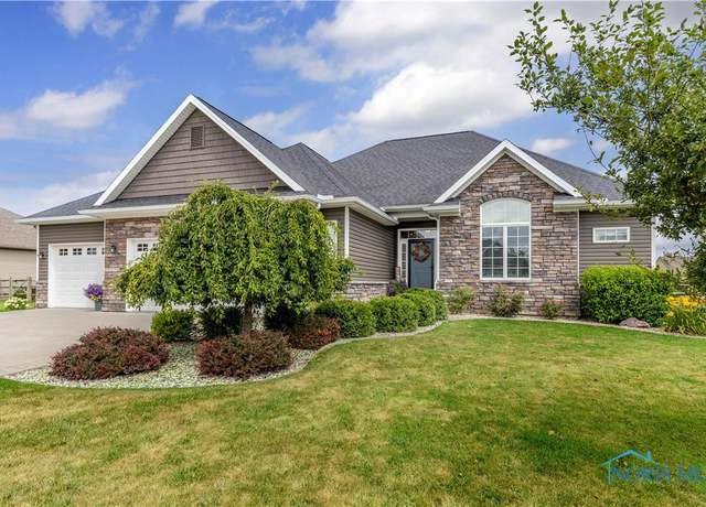 Property at 9588 Newbury Ln, Whitehouse, OH 43571, 3 beds, 2.5 baths