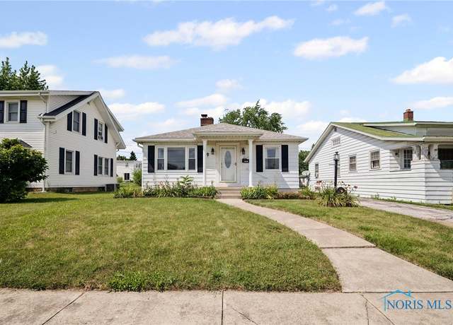 Property at 212 18th St, Findlay, OH 45840, 2 beds, 1 bath