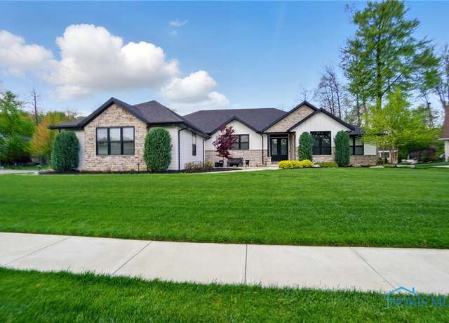 Property at 8440 E Woodland Trl, Findlay, OH 45840, 5 beds, 4.5 baths