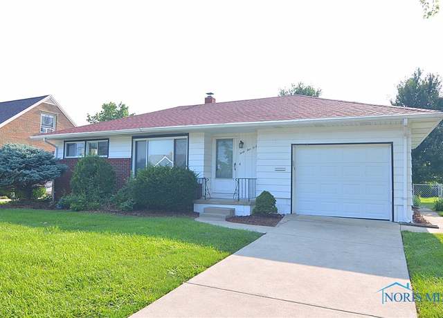 Property at 4506 288th St, Toledo, OH 43611, 3 beds, 2 baths