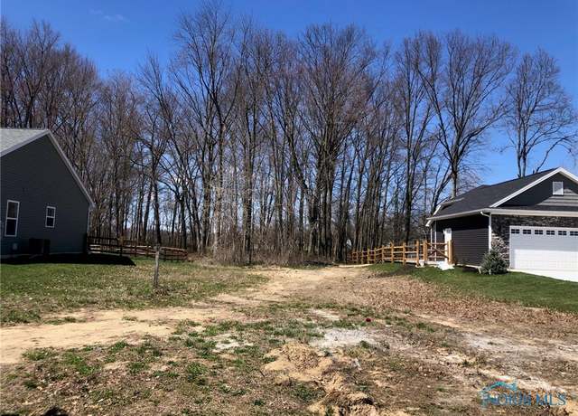 Property at 7002 Red Stag Ct, Whitehouse, OH 43571