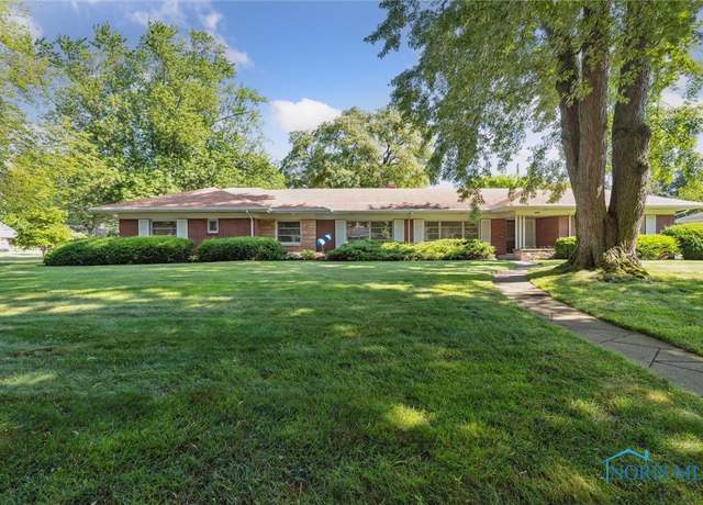 Property at 3468 Hughes Blvd, Toledo, OH 43606, 3 beds, 3.5 baths