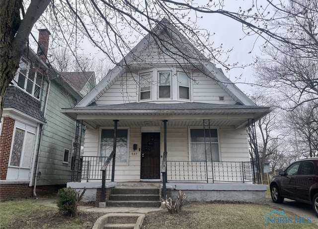 Property at 647 Woodland Ave, Toledo, OH 43604, 3 beds, 1.5 baths