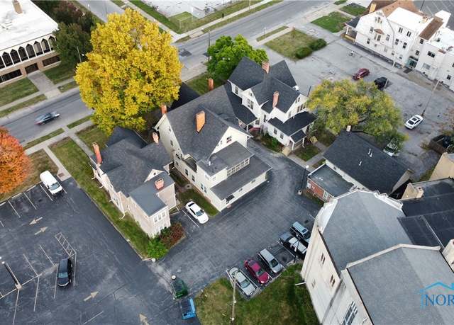 Property at 2303 Ashland Ave, Toledo, OH 43620, 52 baths