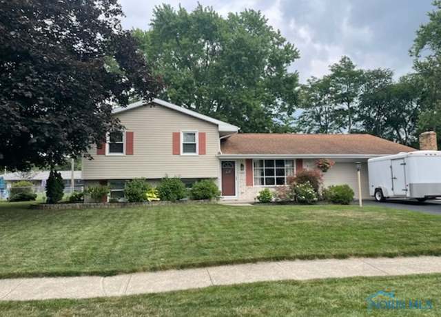 Property at 3221 Norcrest St, Findlay, OH 45840, 3 beds, 2.5 baths