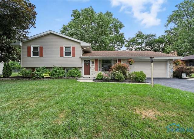 Property at 3221 Norcrest St, Findlay, OH 45840, 3 beds, 2 baths