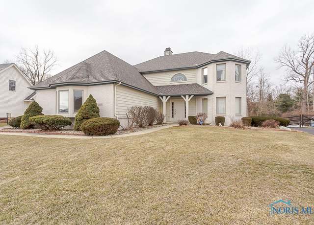 Property at 328 Cove Harbour Dr, Holland, OH 43528, 5 beds, 4.5 baths