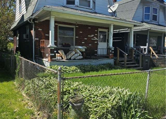 Property at 2465 Lawton Ave, Toledo, OH 43620, 3 beds, 1 bath