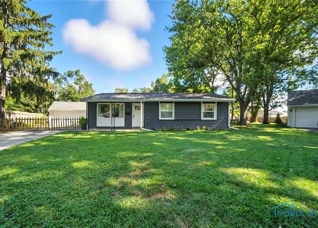 Property at 1441 Bradshaw Ct, Maumee, OH 43537, 4 beds, 1.5 baths