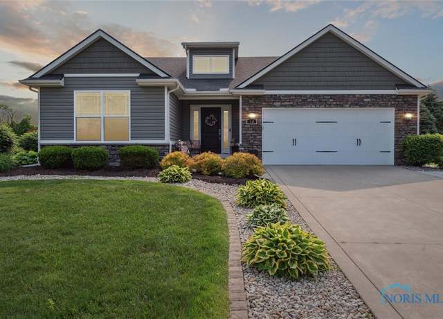 Property at 10 Hidden Village Ln, Holland, OH 43528, 3 beds, 2 baths