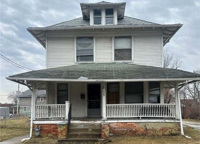 Property at 2611 Lawrence Ave, Toledo, OH 43610, 3 beds, 1 bath