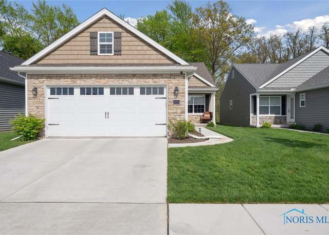 Property at 2056 Sunrise Creek Dr, Toledo, OH 43615, 2 beds, 2 baths