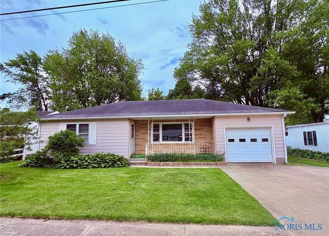 Property at 237 Pontious Pl, Napoleon, OH 43545, 3 beds, 1 bath