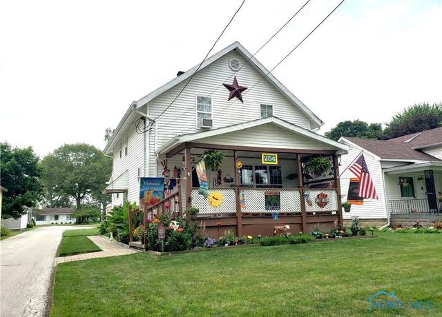 Property at 254 Fremont St, Elmore, OH 43416, 3 beds, 2 baths