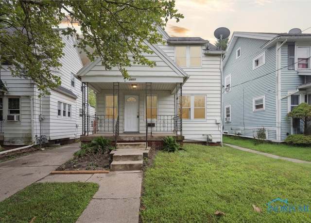 Property at 2011 Berdan Ave, Toledo, OH 43613, 4 beds, 1.5 baths