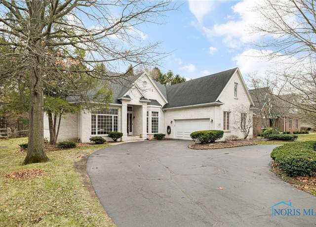Property at 2936 Squirrel Bnd, Toledo, OH 43617, 4 beds, 3 baths