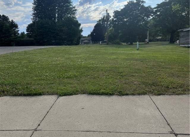 Property at 106 N Sycamore Ave, Sycamore, OH 44882