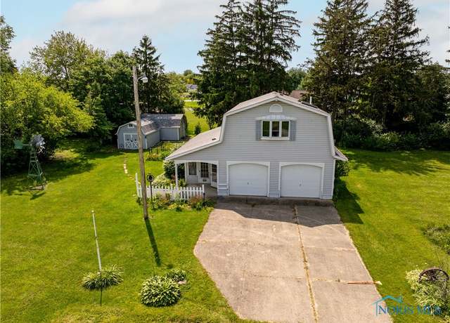 Property at 555 Race St, Clyde, OH 43410, 2 beds, 1 bath
