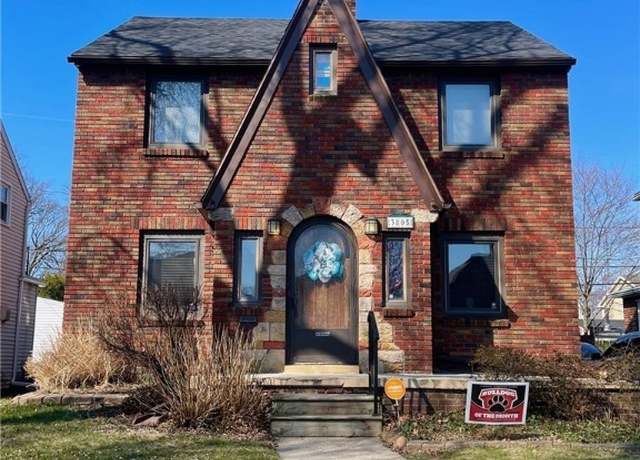 Property at 3805 Grantley Rd, Toledo, OH 43613, 3 beds, 1.5 baths