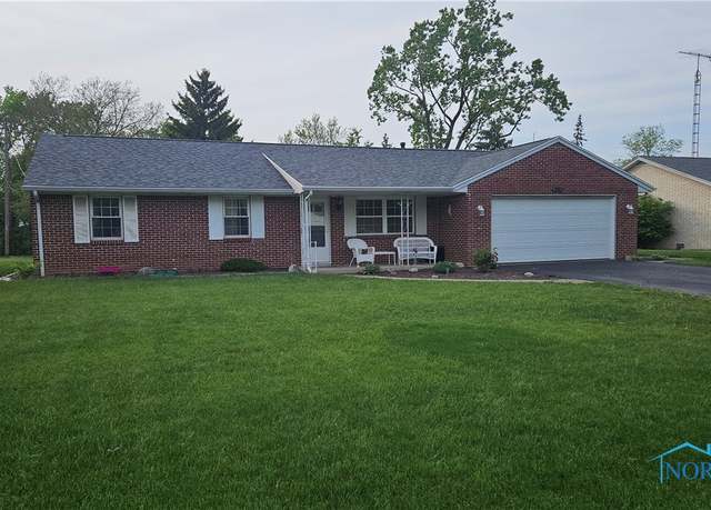 Property at 2154 N Kathy Ln, Genoa, OH 43430, 3 beds, 2 baths