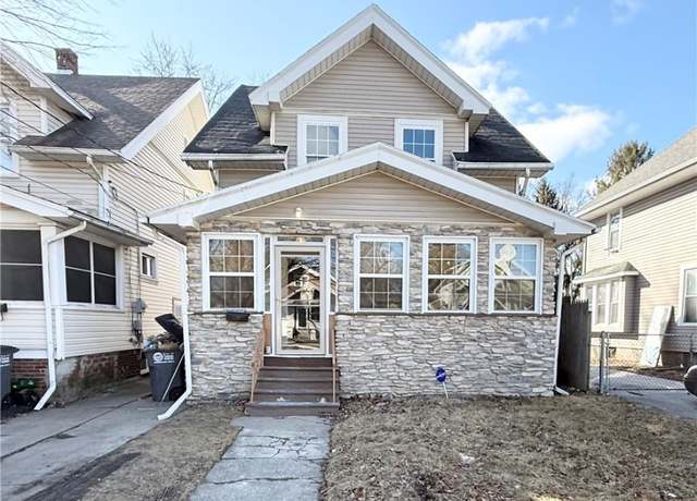Property at 3839 Hoiles Ave, Toledo, OH 43612, 3 beds, 1 bath