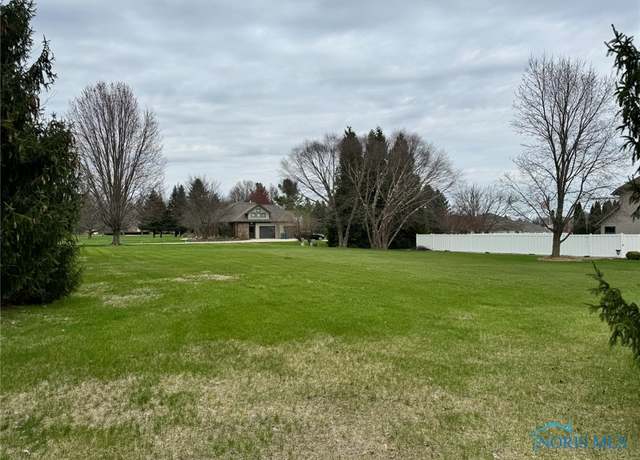 Property at 1104 Greystone Dr, Bryan, OH 43506