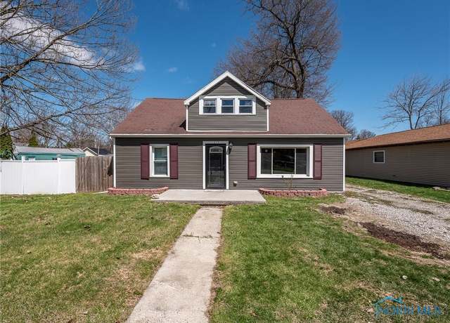 Property at 1872 Sugarbush Rd, Oregon, OH 43616, 3 beds, 2 baths