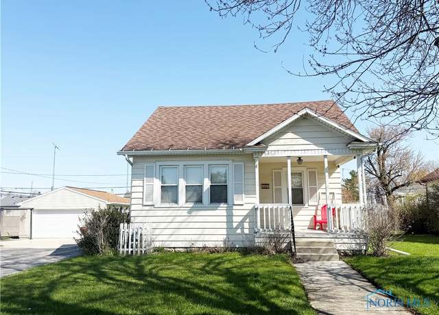 Property at 440 Union Ct, Fostoria, OH 44830, 2 beds, 1 bath