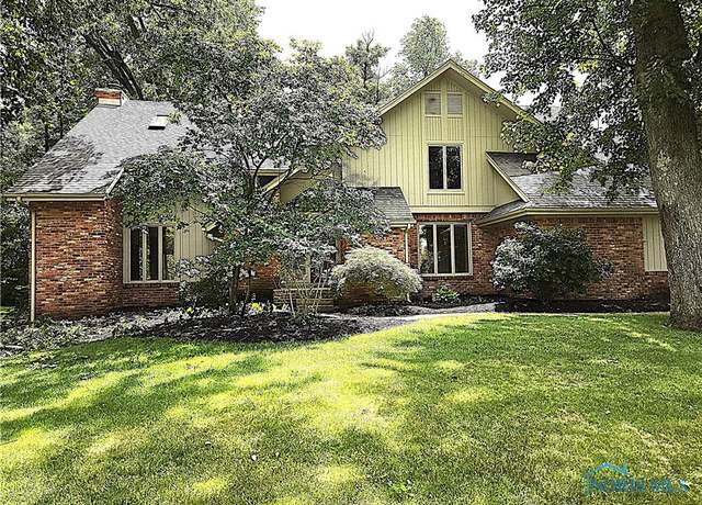 Property at 6045 Miakonda Trl, Sylvania, OH 43560, 5 beds, 2.5 baths