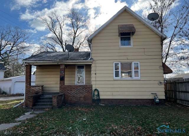 Property at 1925 Airline Ave, Toledo, OH 43609, 3 beds, 1 bath