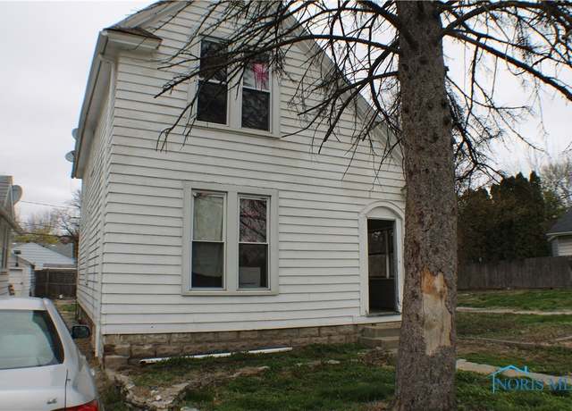 Property at 2032 Fairfax Rd, Toledo, OH 43613, 4 beds, 1 bath