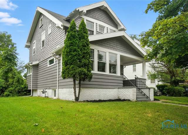 Property at 3843 Berkeley Dr, Toledo, OH 43612, 3 beds, 1.5 baths