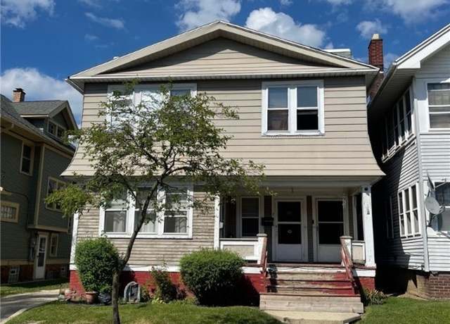 Property at 421 Oswald St, Toledo, OH 43605, 4 beds, 4 baths