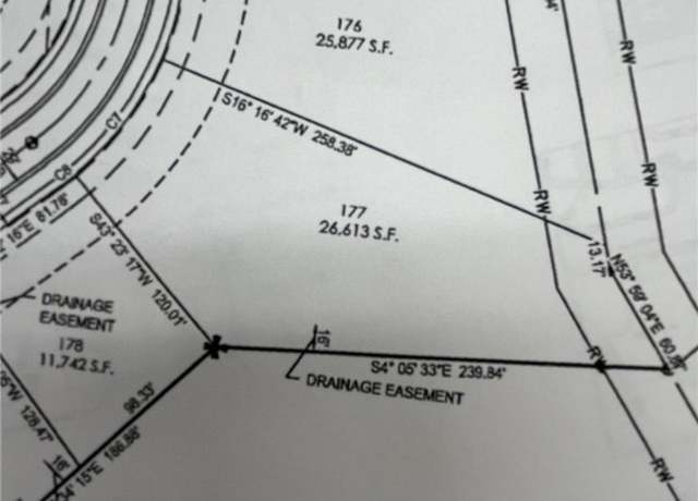 Property at 438 Delaware Dr, Perrysburg, OH 43551