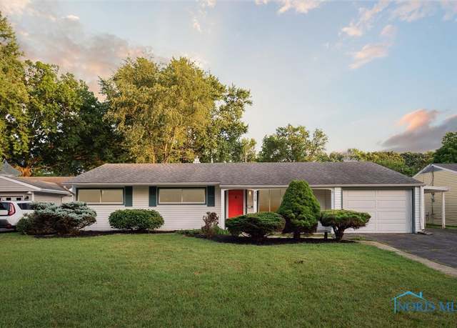 Property at 3129 Elmview Dr, Toledo, OH 43613, 3 beds, 1 bath
