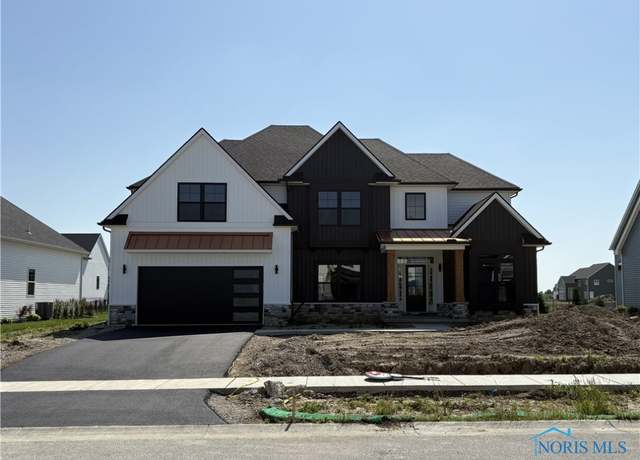 Property at 1018 Brampton Park Rd, Perrysburg, OH 43551, 4 beds, 2.5 baths