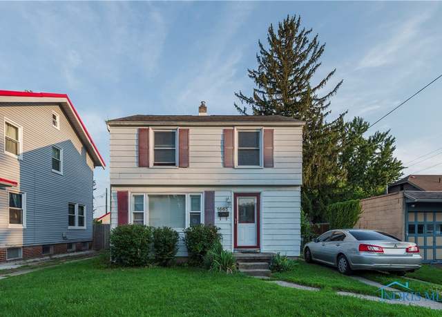 Property at 1665 Burgoyne Dr, Toledo, OH 43612, 3 beds, 1.5 baths